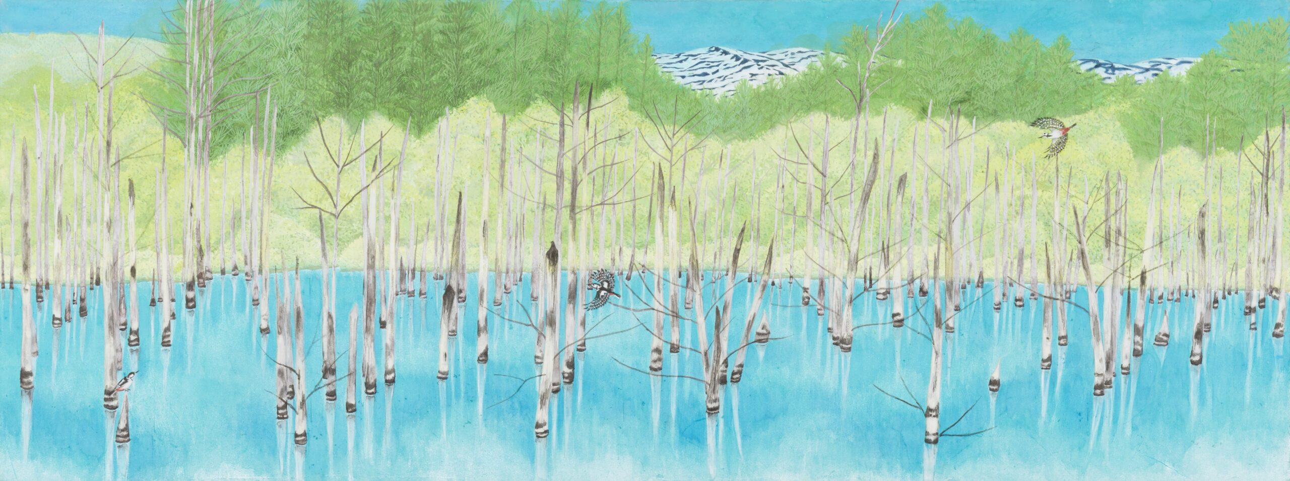 猪熊佳子「青い池」日本画(40×106cm) 箔の輝きが水面に静けさを添える一作